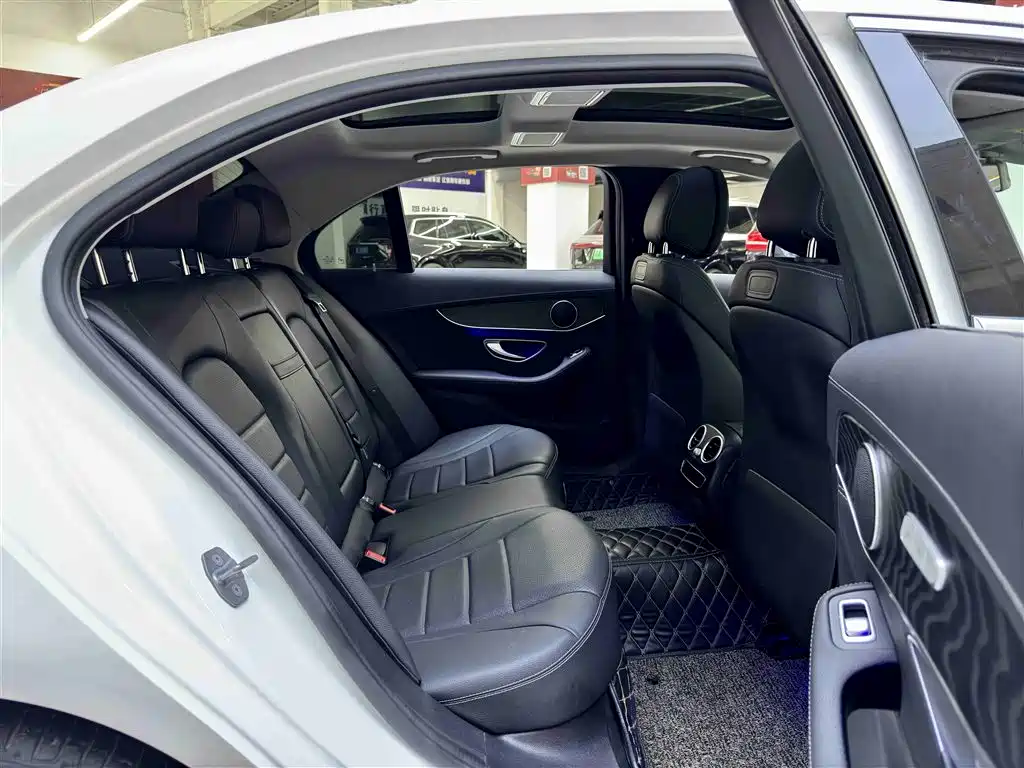 Mercedes-Benz C-Class 2019 C 260 L 4MATIC Sport Edition фото 6