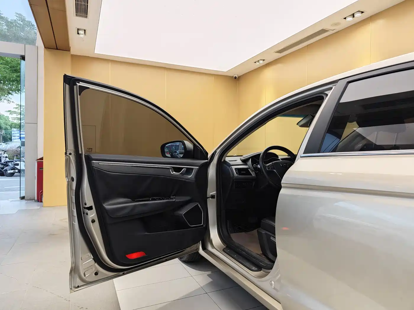 GEELY AUTOMOBILE EMGRAND GL