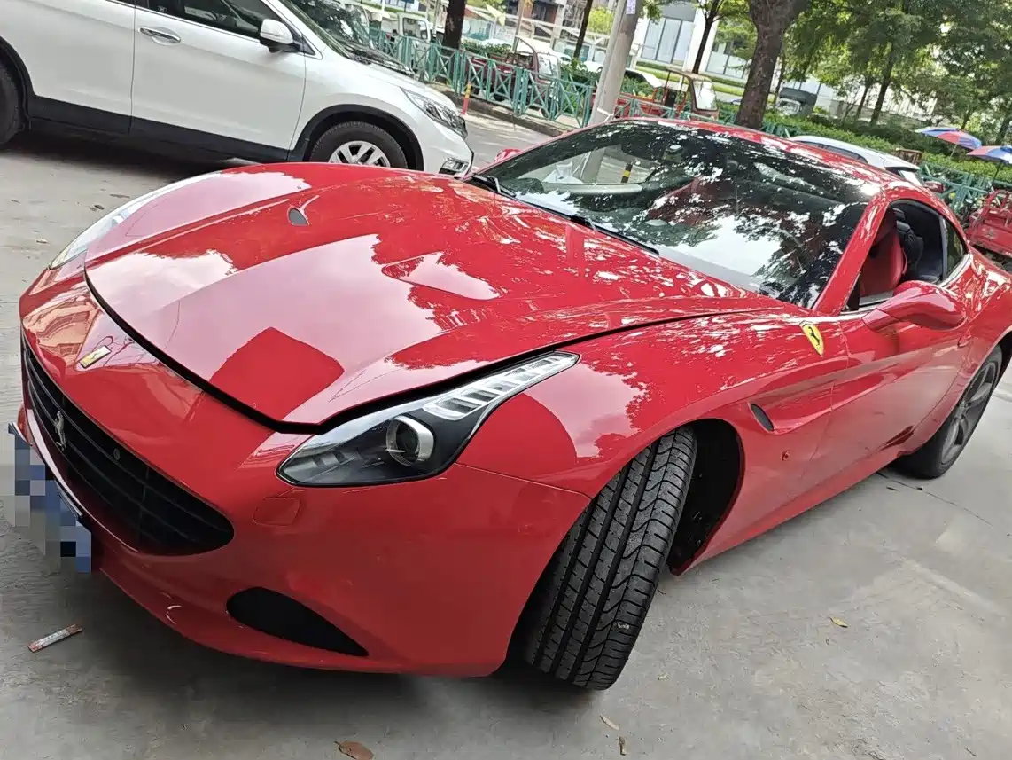 Ferrari California T 2015 2015 3.9T Standard