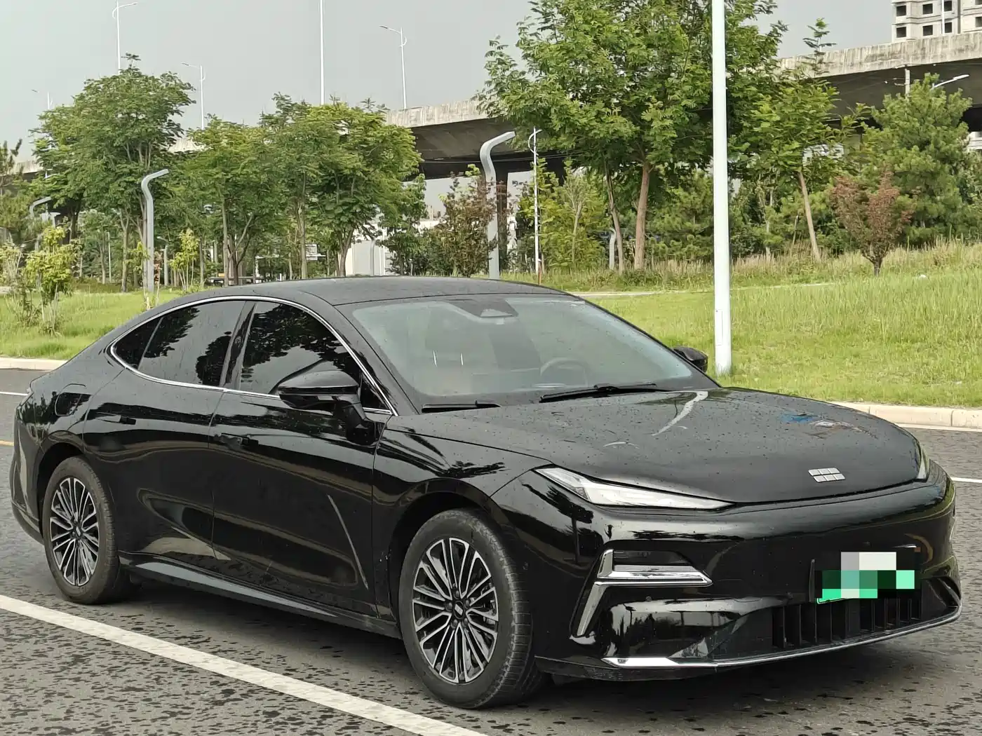 Geely Galaxy Galaxy Xingyao 8 2026 2025 130km EM-i Premium Edition