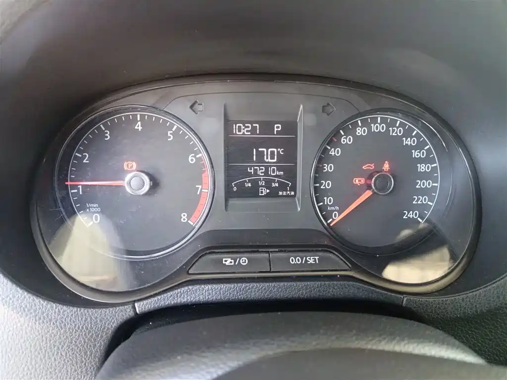 Volkswagen Polo 2018 1.5L Auto Safe Drive фото 12