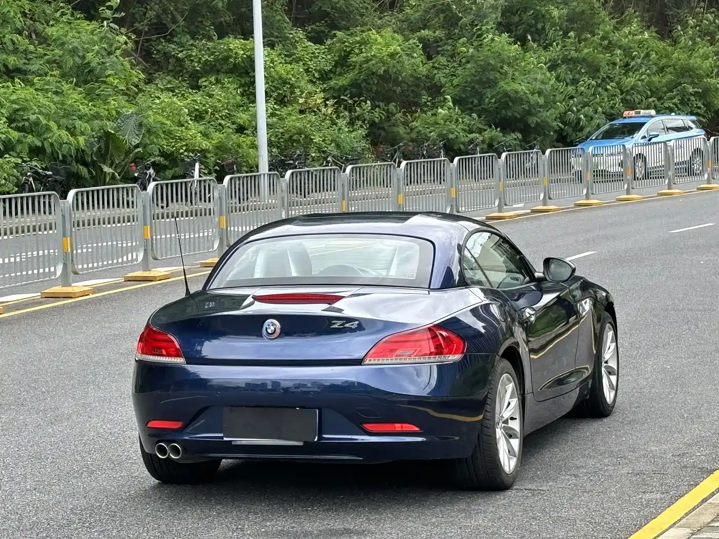 BMW Z4 2015 2013 sDrive20i Leading