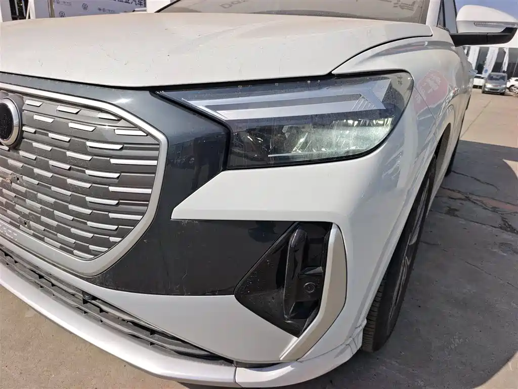Audi Q4 e-tron 2024 40 e-tron Pioneer Edition фото 24