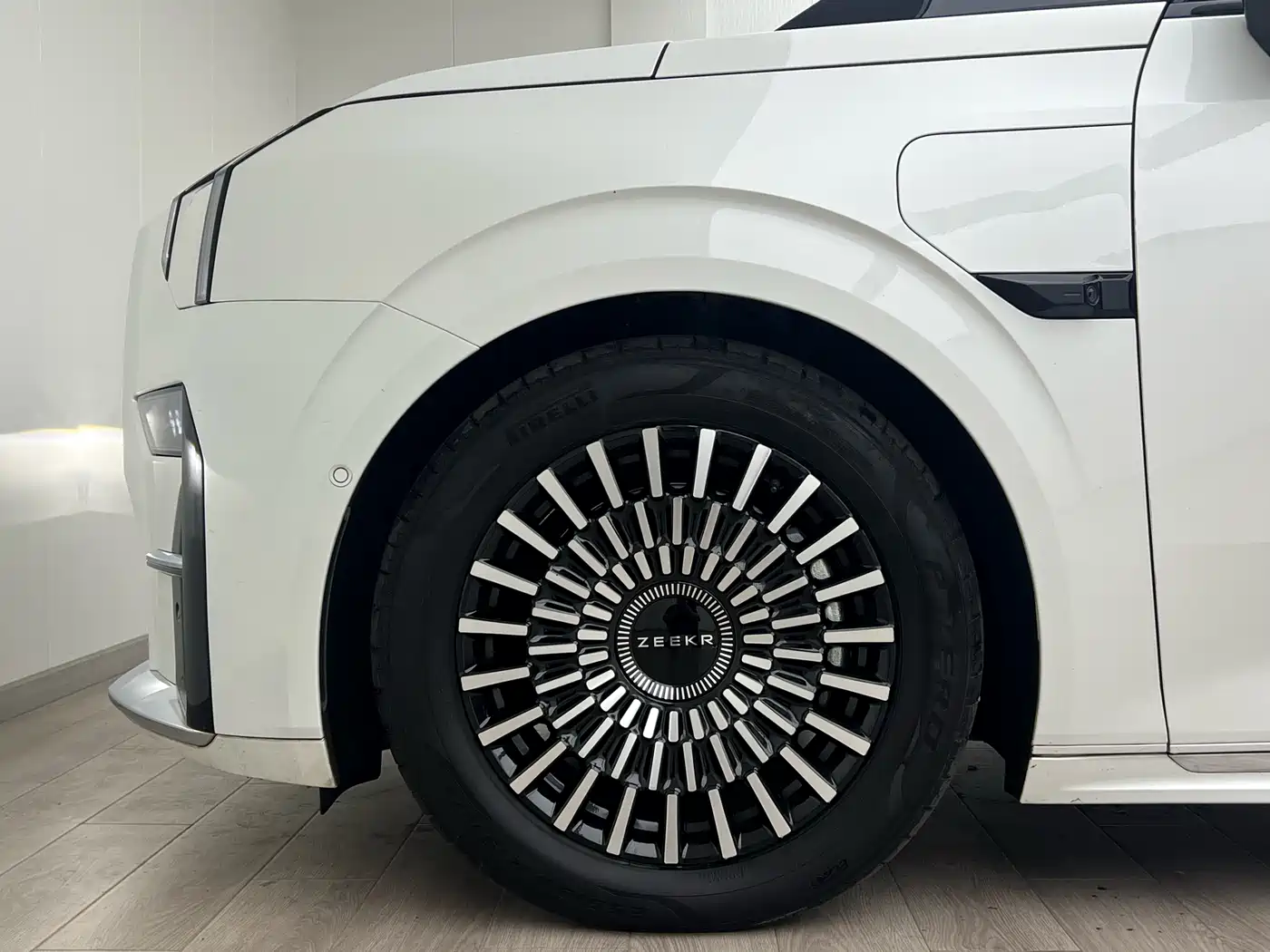 ZEEKR EXTREME KRYPTON 009