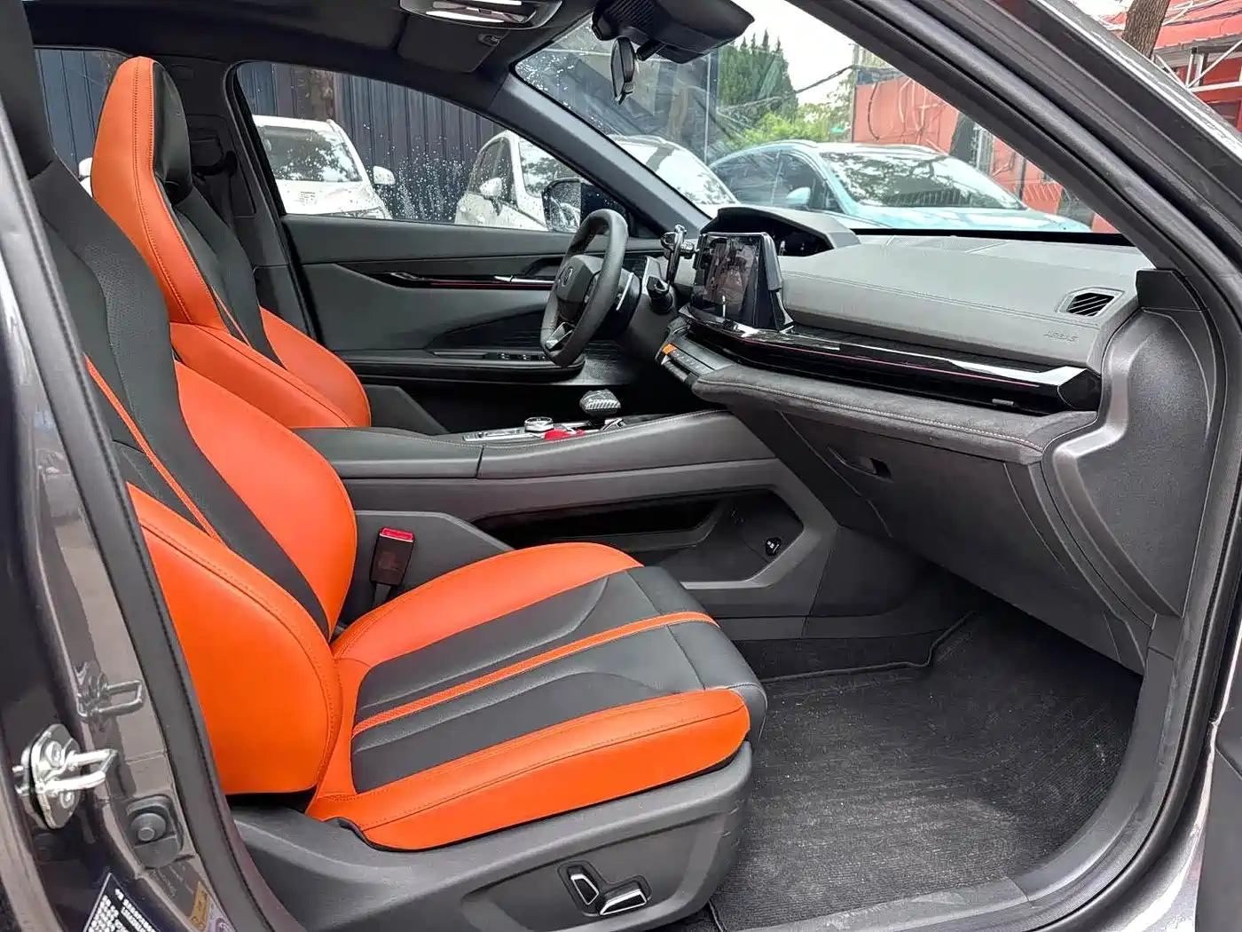 Changan UNI-V 2026 2024 1.5T Deluxe Sport