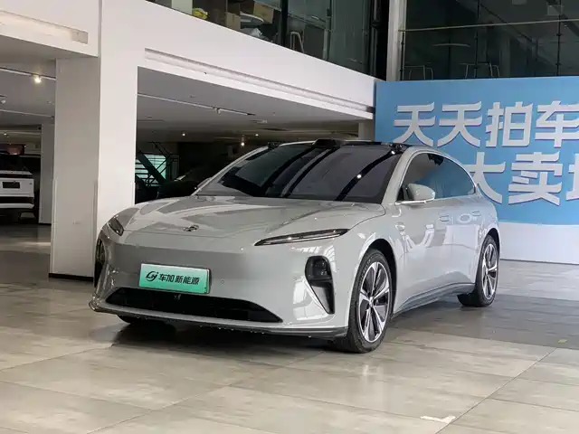 NIO NIO ET5T