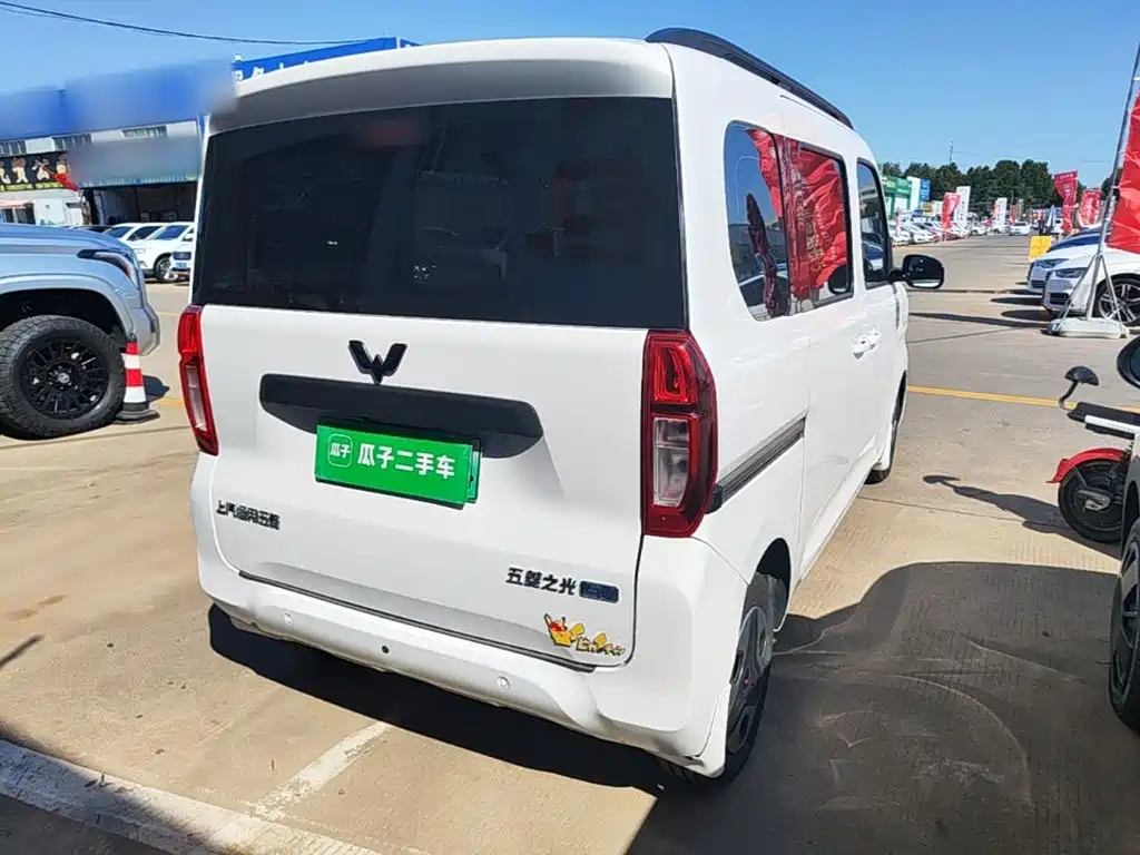 Wuling Motors Wuling Zhiguang NEV 2026 2025 Model 305km Base Version
