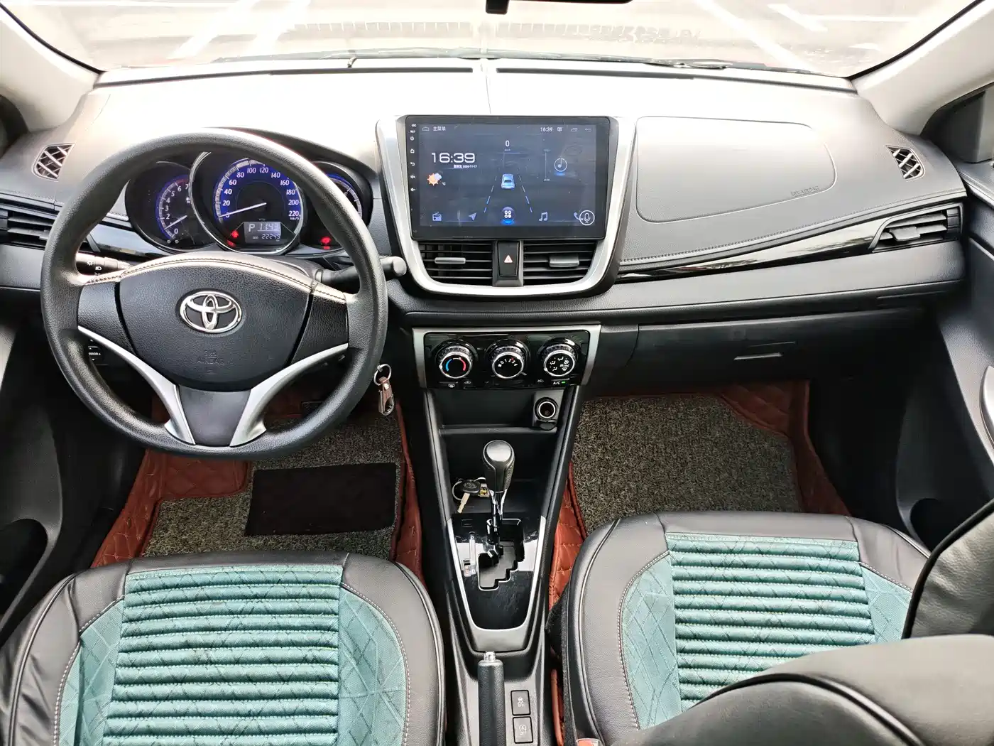 Фото 7 - Toyota YARiS L Zhi Xiang