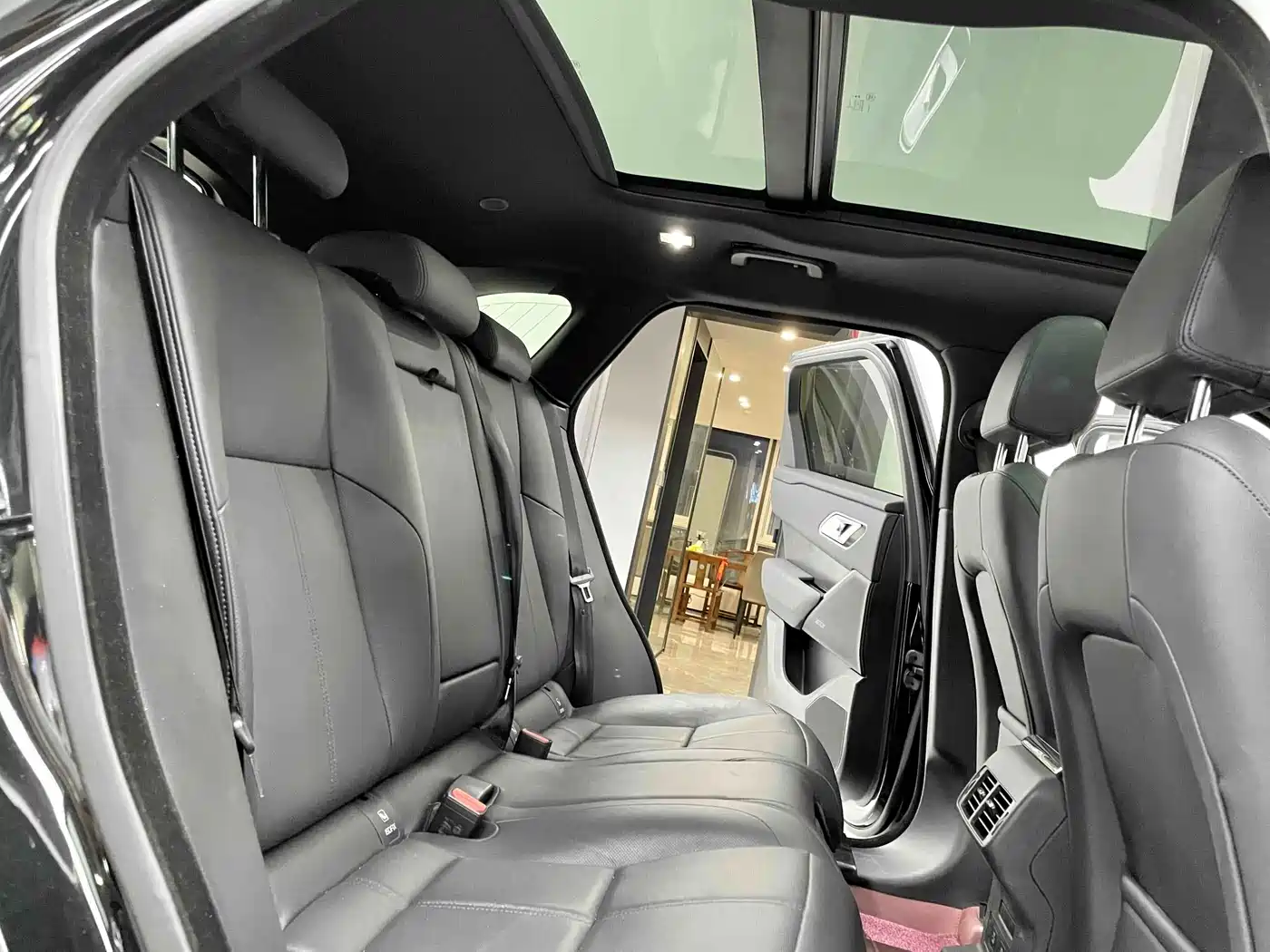 Land Rover Range Rover Velar 2024 2024 Dynamic SE