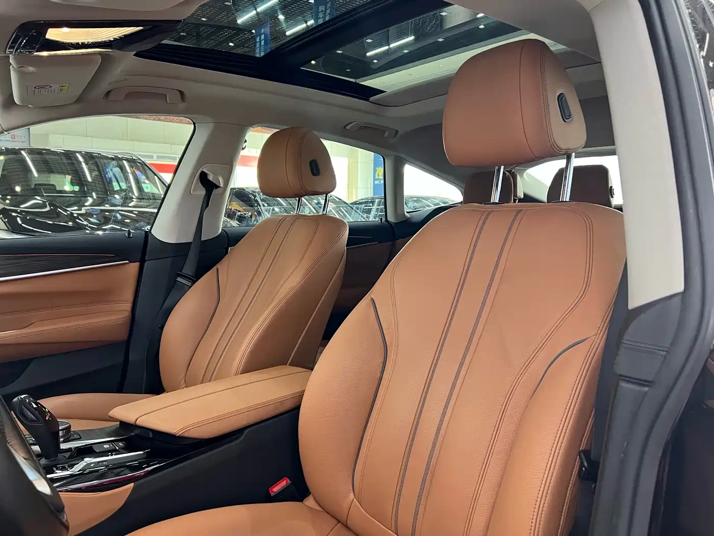 BMW 6 Series GT 2019 630i Luxury Design Package фото 18