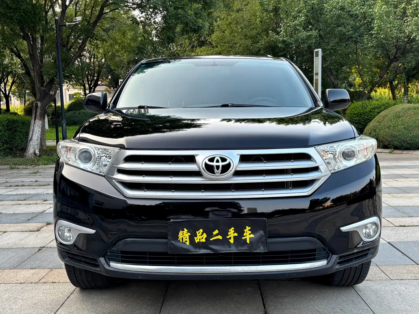 Фото 2 - Toyota Highlander