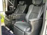 Фото 7 - Toyota Vellfire