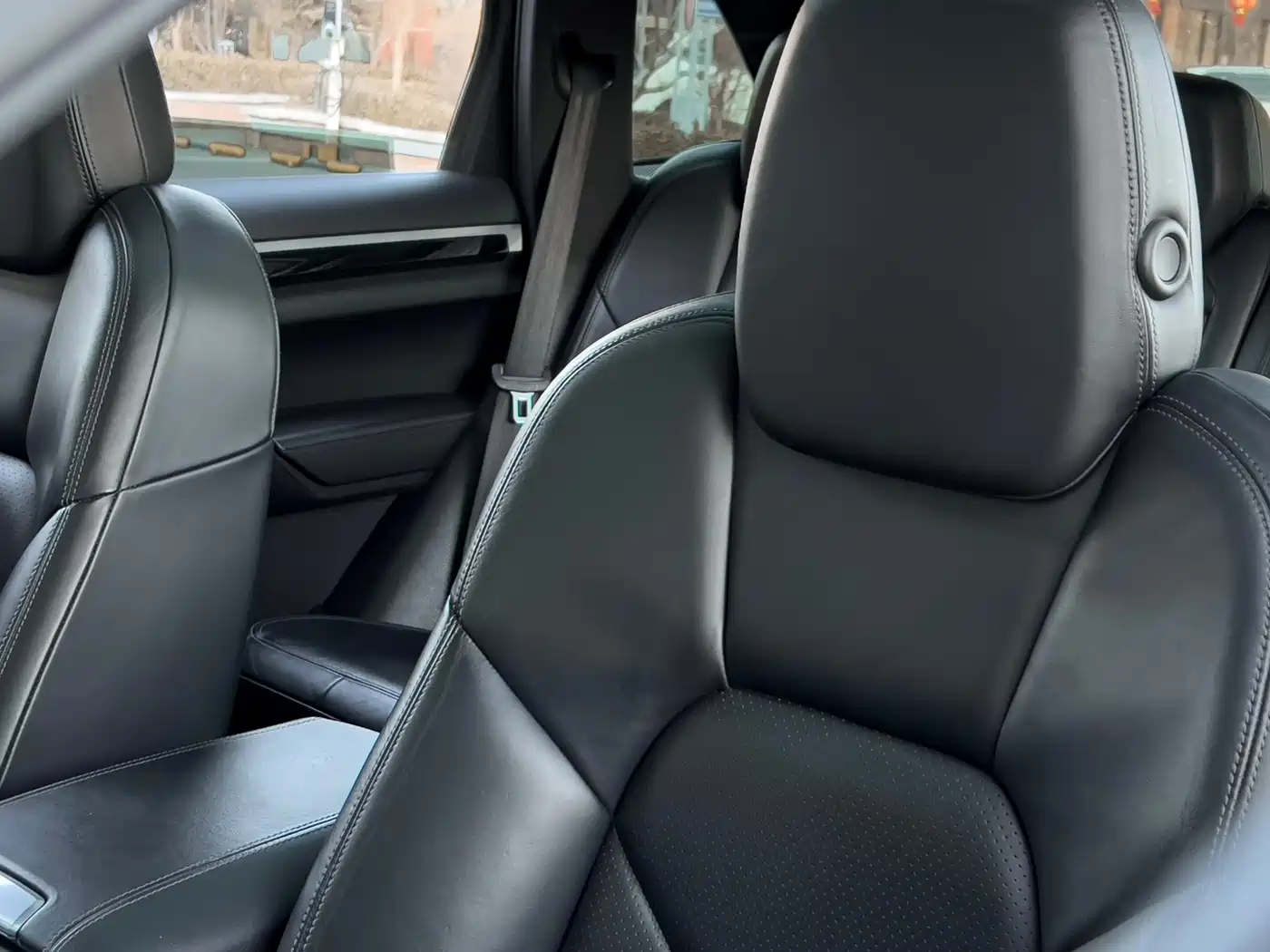 Porsche Cayenne 2011 Cayenne 3.0T фото 22