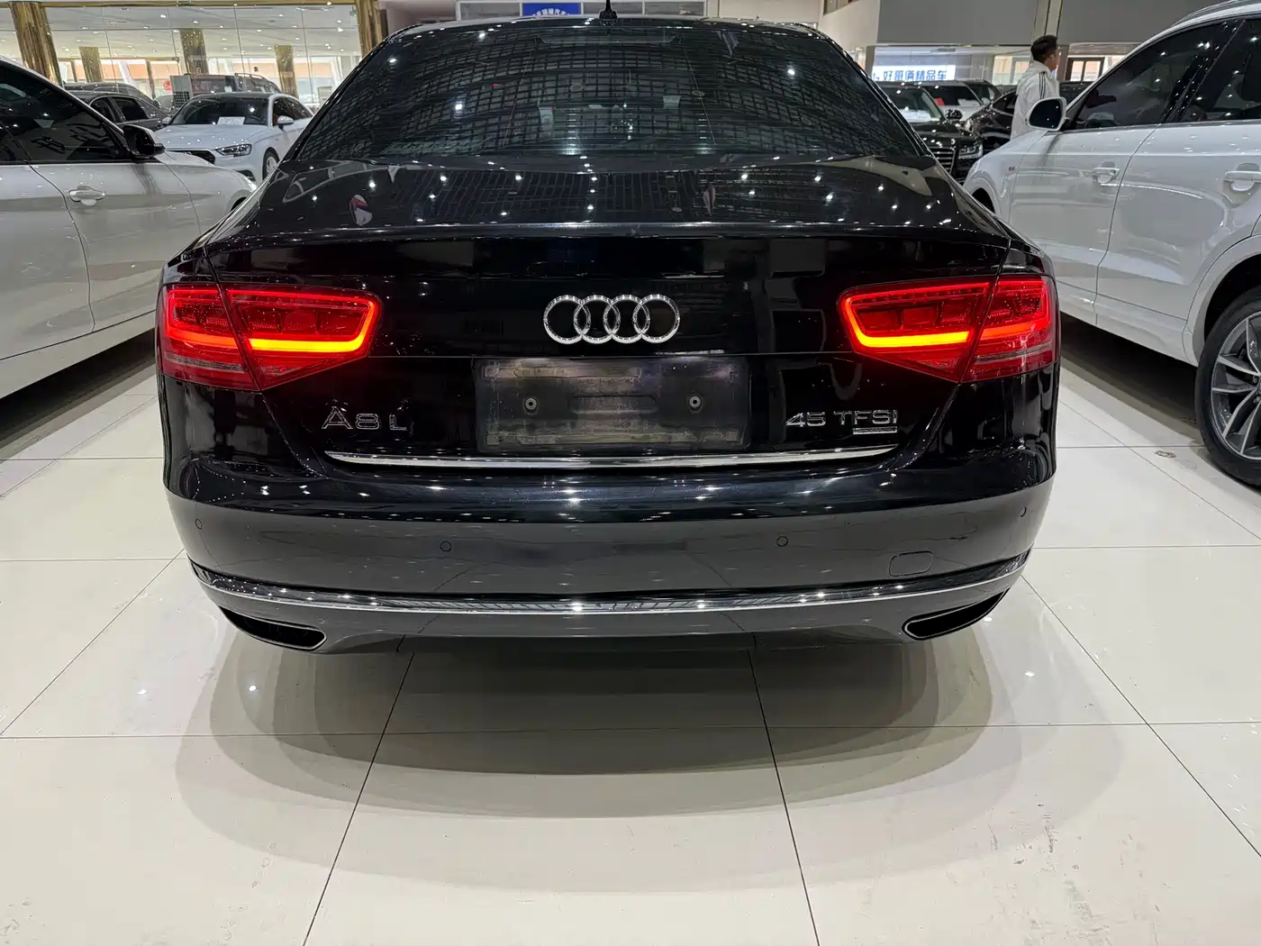 Audi A8 2013 A8L 45 TFSI quattro Luxury фото 6