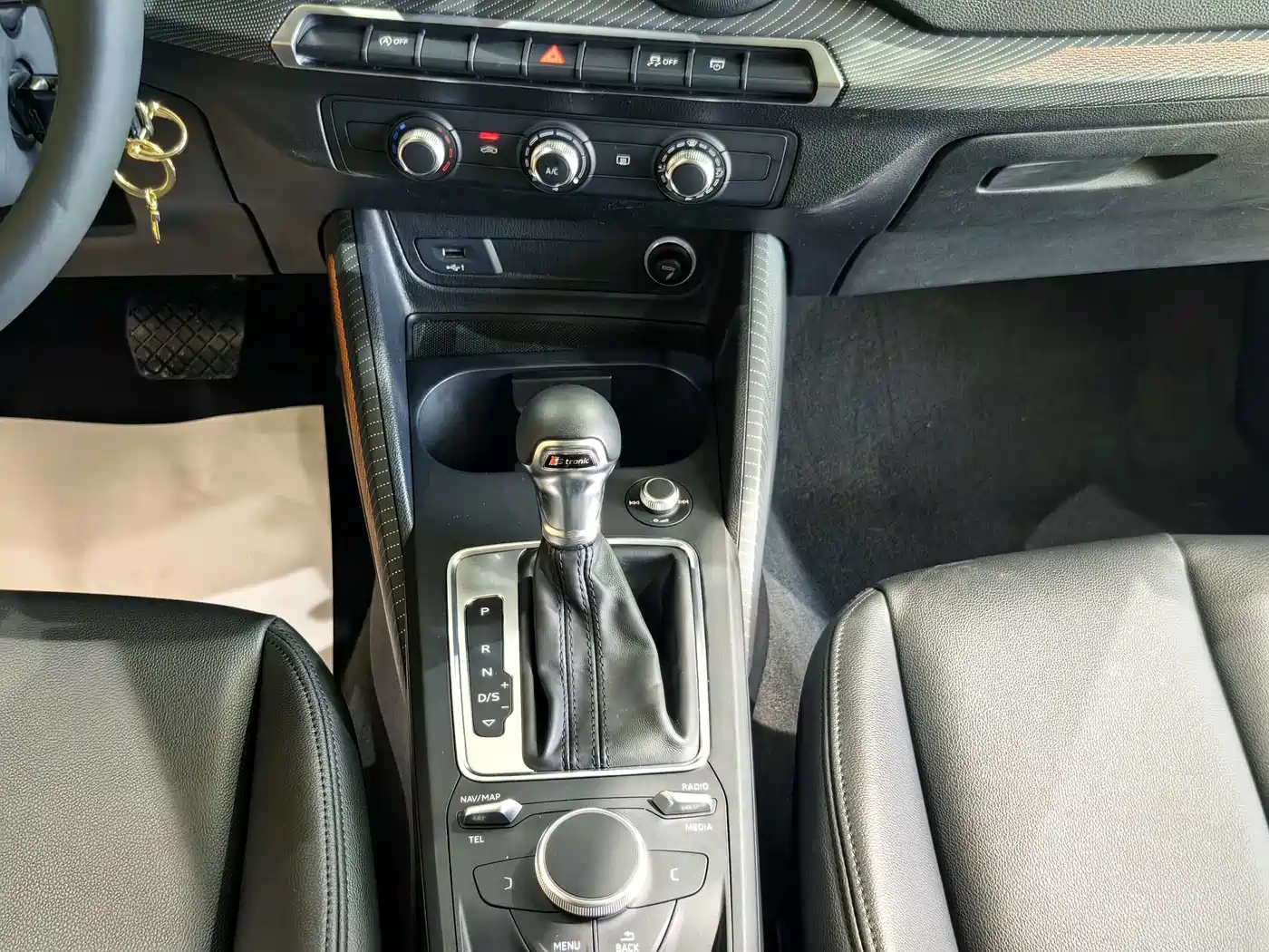 Audi Q2L 2018 35 TFSI Launch Exclusive Edition China VI фото 10