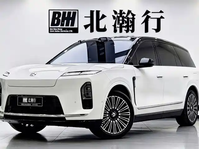 NIO ES8 6 мест, Представительский Люкс