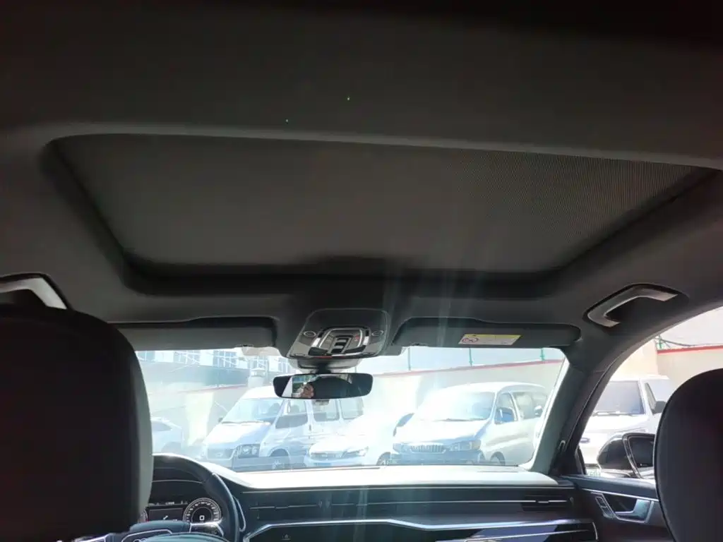 Photo 18 - Audi A6L