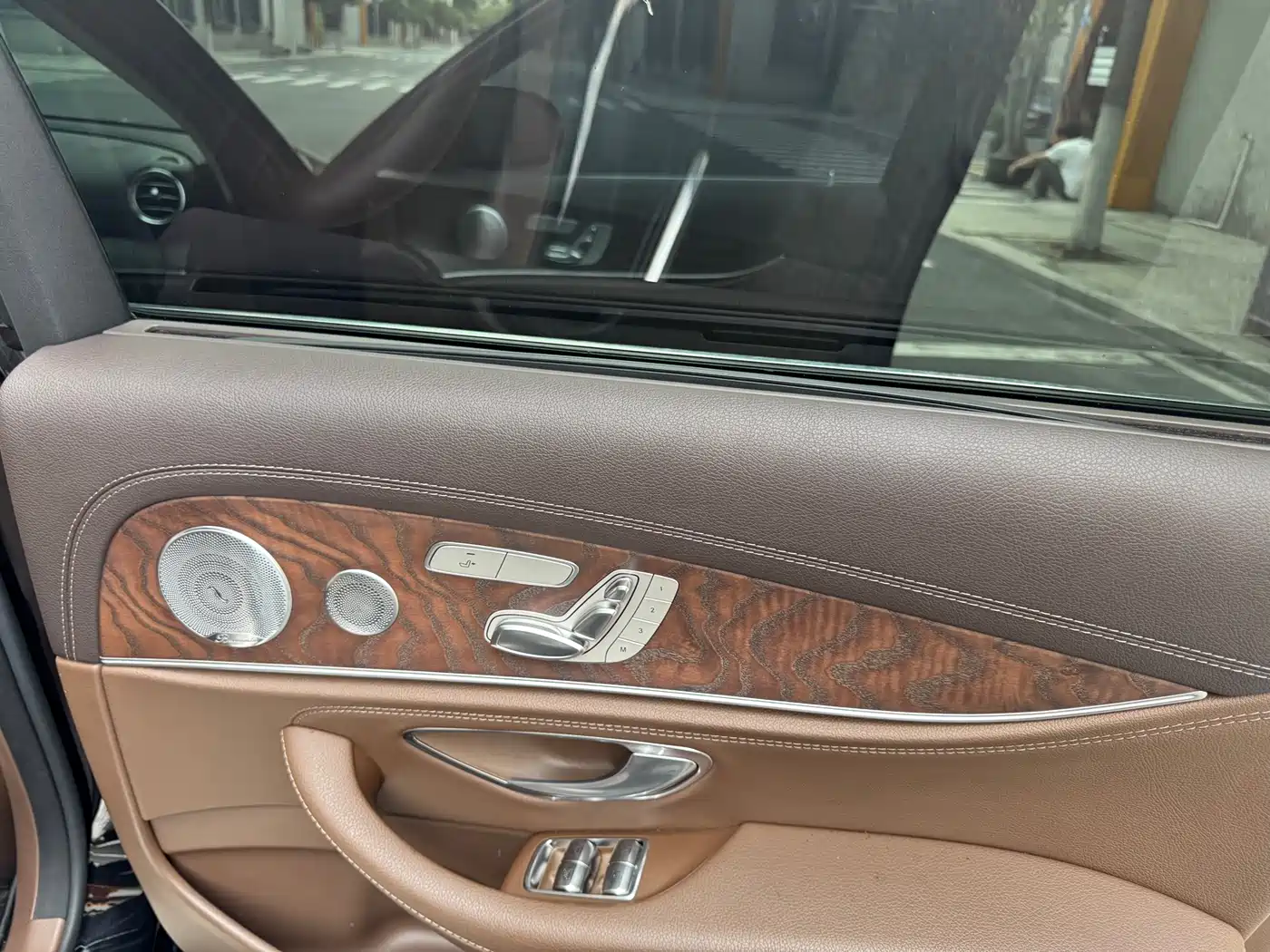 Mercedes-Benz E-Class 2020 Facelift E 300 L Exclusive фото 14