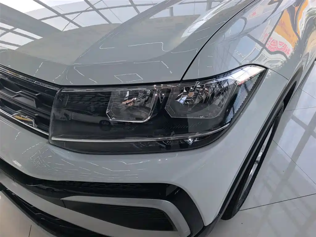 VOLKSWAGEN TU KAI