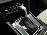 Photo 13 - Volkswagen Magotan