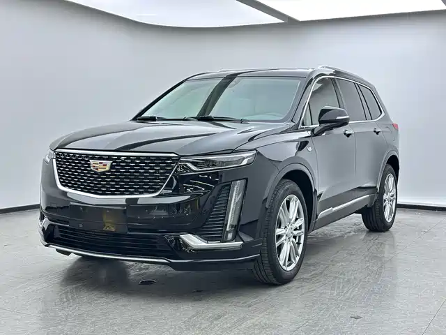 CADILLAC XT6