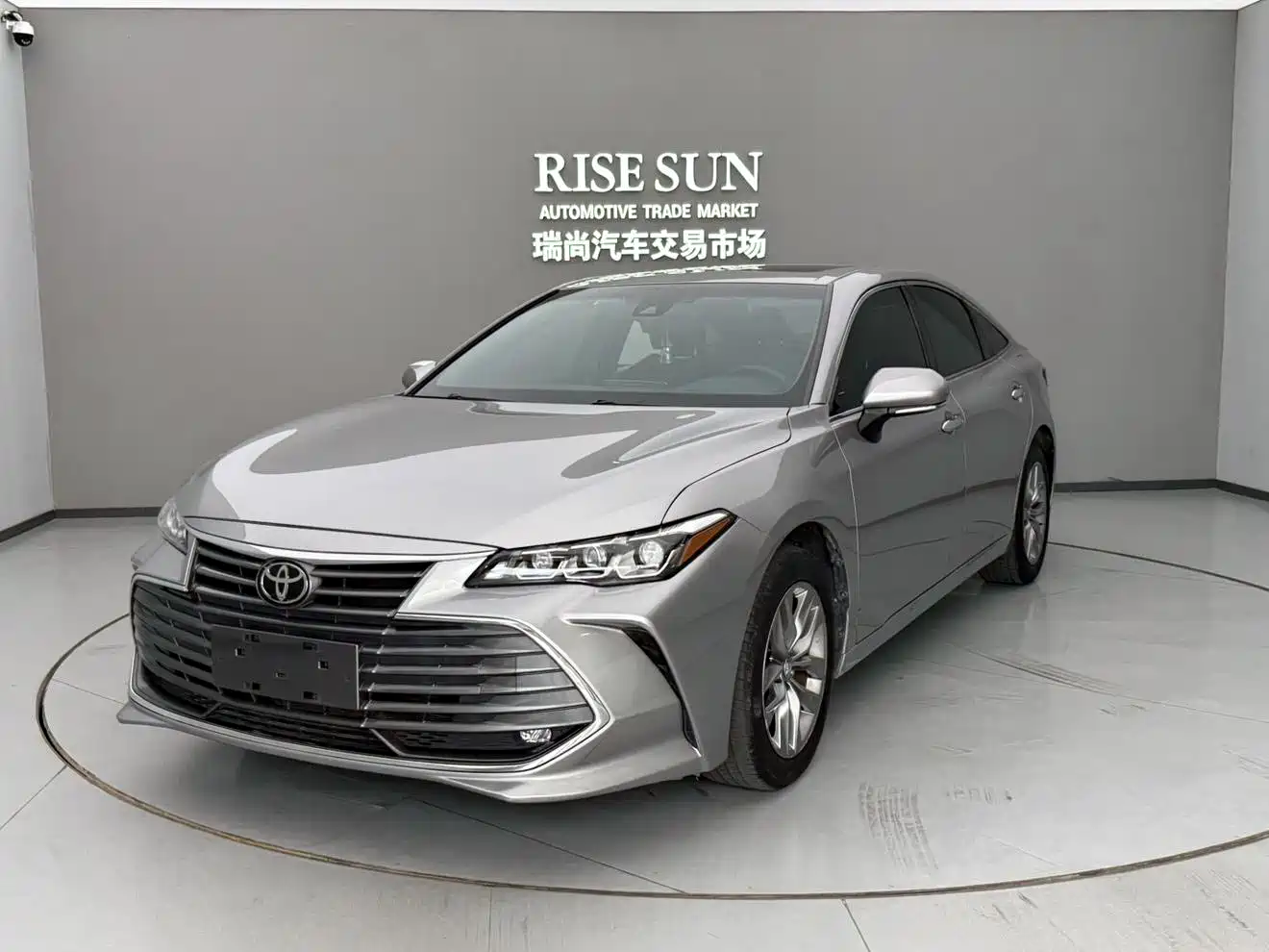 Toyota Avalon 2019 2.0L Luxury Edition (China VI)