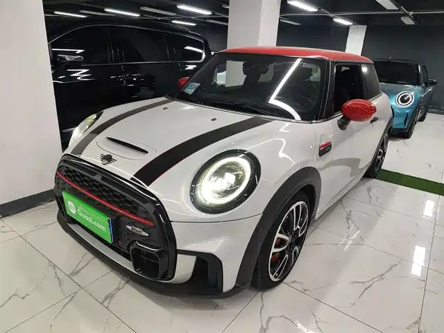 MINI JCW 2023