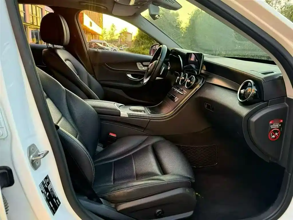 Mercedes-Benz C-Class 2020 C 260 L Sport фото 24