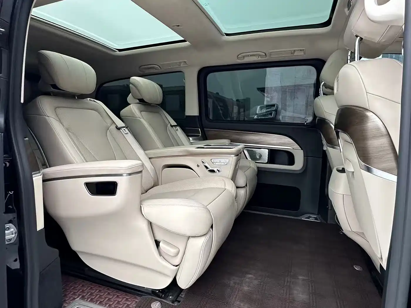 MERCEDES-BENZ V CLASS