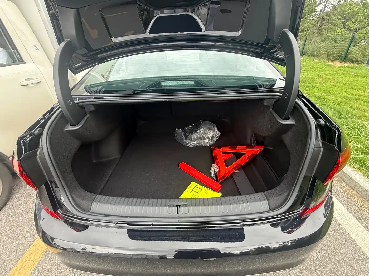 Volkswagen Passat 2026 2025 Outstanding 330TSI Starlight Elite Edition