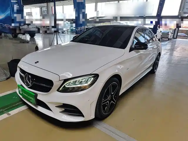 Mercedes-Benz C-Class 2021