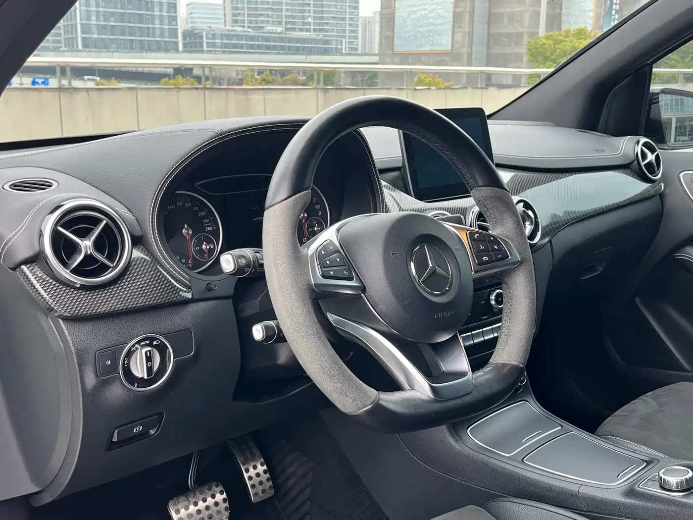 Mercedes-Benz B-Class 2017 B 200 Polar Limited Edition фото 10