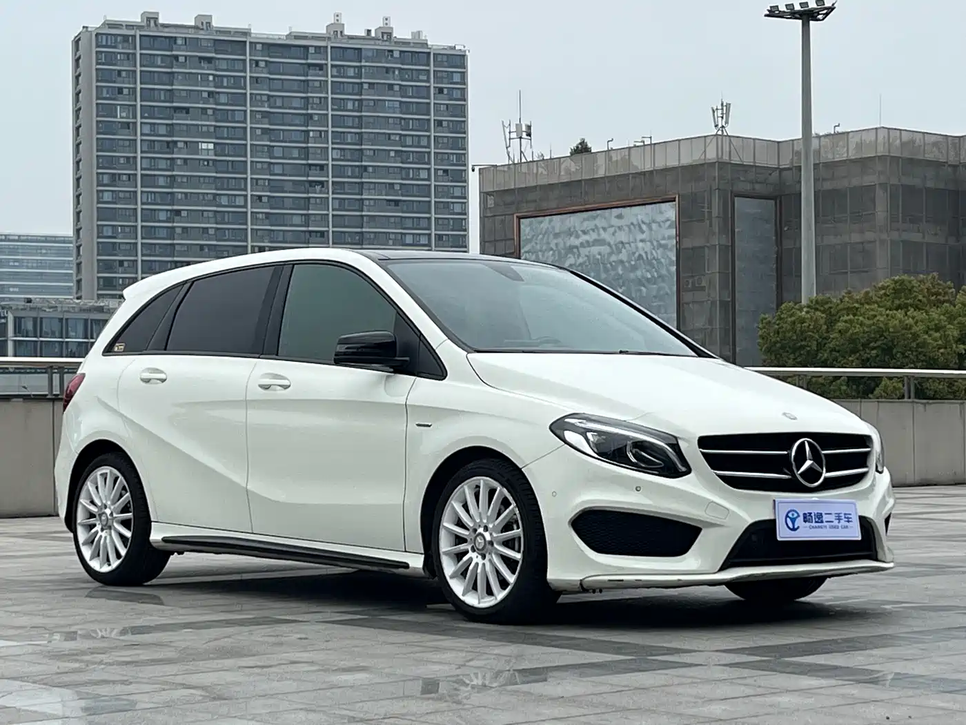 Mercedes-Benz B-Class 2017 B 200 Polar Limited Edition фото 17