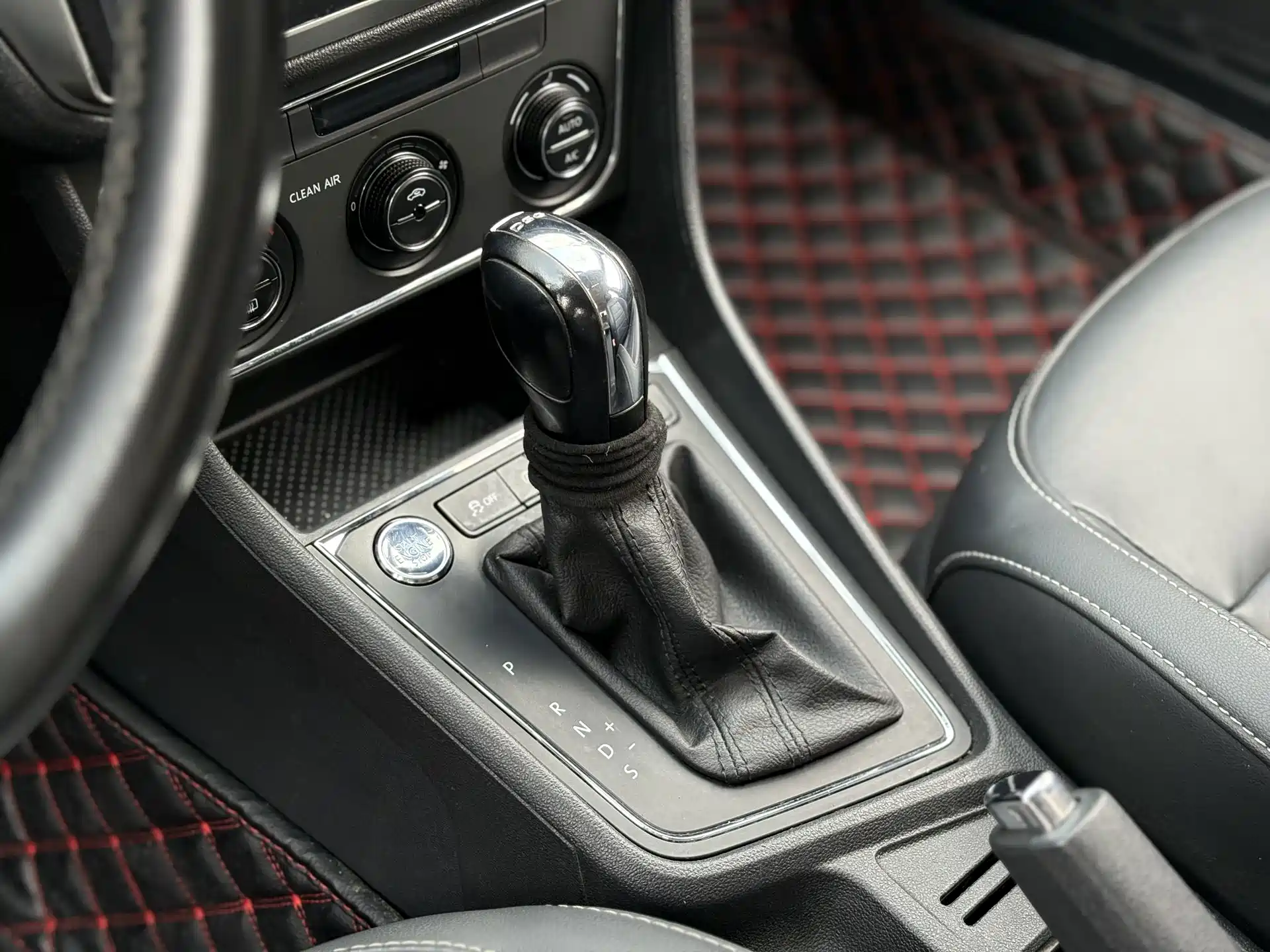 Фото 4 - Volkswagen Lavida Tour