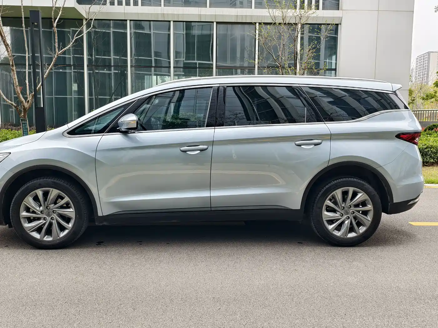 GEELY AUTOMOBILE JIAJIE