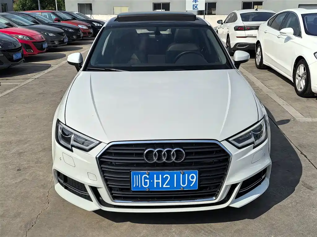 Audi A3 2019 Sportback 35 TFSI Fashion China VI фото 2