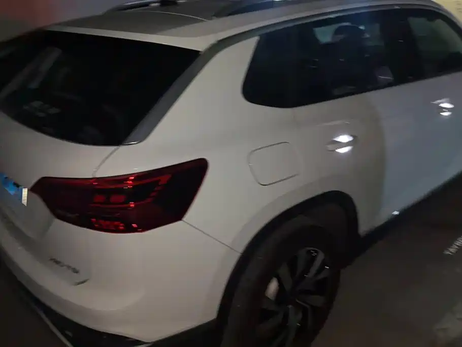 Volkswagen Tayron 2022 280TSI 2WD Luxury Smart Connect Edition фото 3