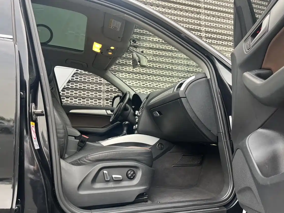 Audi Q5 2016 40 TFSI Technology Model фото 9