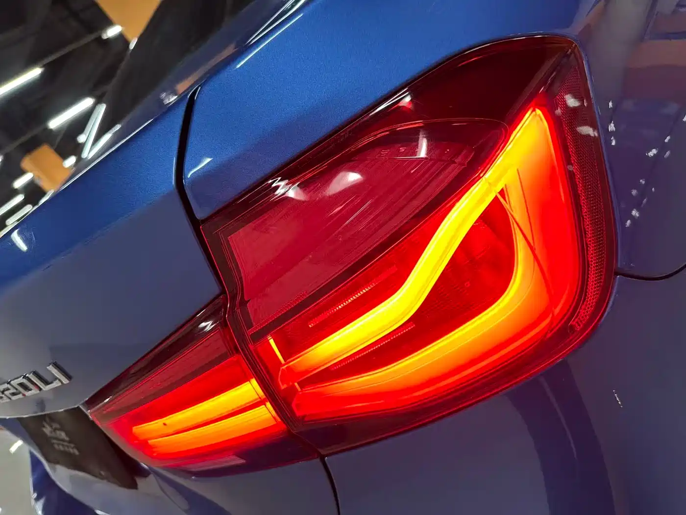 BMW 3 Series 2018 320Li M Sport Black Night Edition фото 14