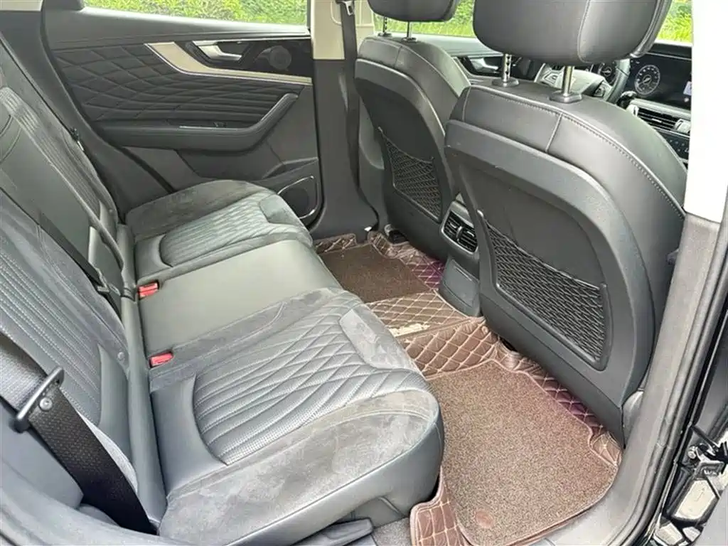 Hongqi HS5 2022 2.0T Smart Connect Premium Edition фото 11