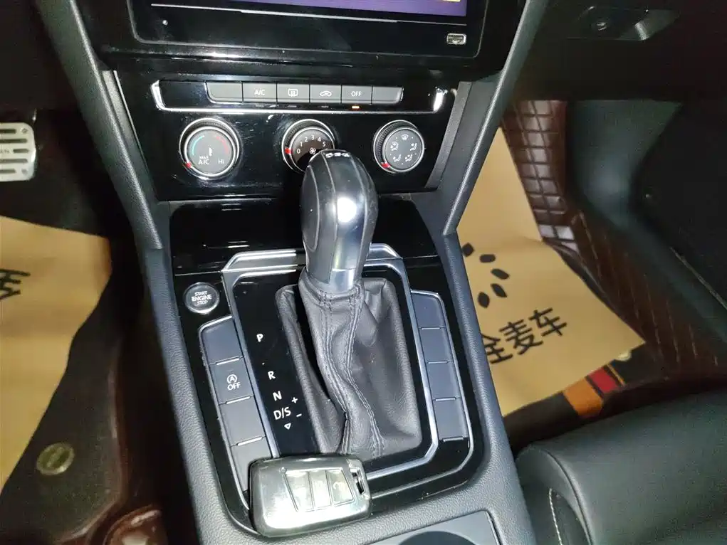 Volkswagen Magotan 2020 280TSI DSG Comfort фото 6