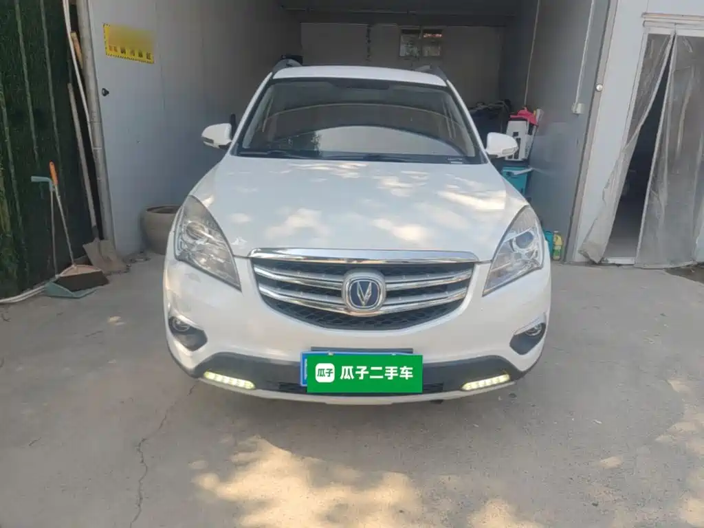 Фото 3 - Changan CS35