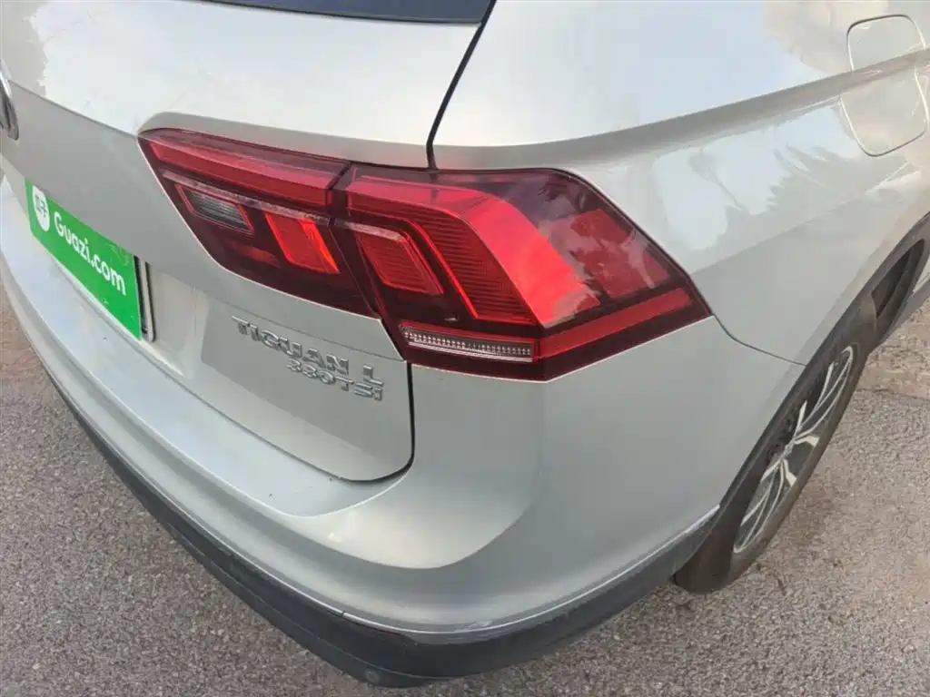 Volkswagen Tiguan L 2018 330TSI Automatic 2WD Luxury Edition фото 8