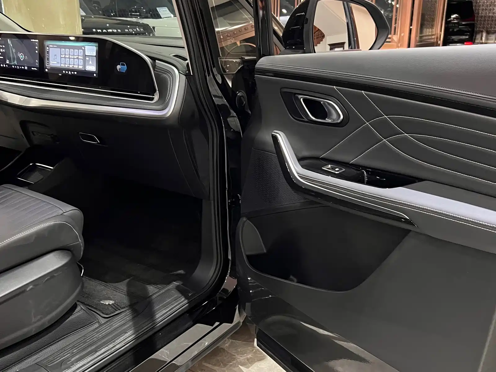 Фото 21 - Maxus Maxus G90