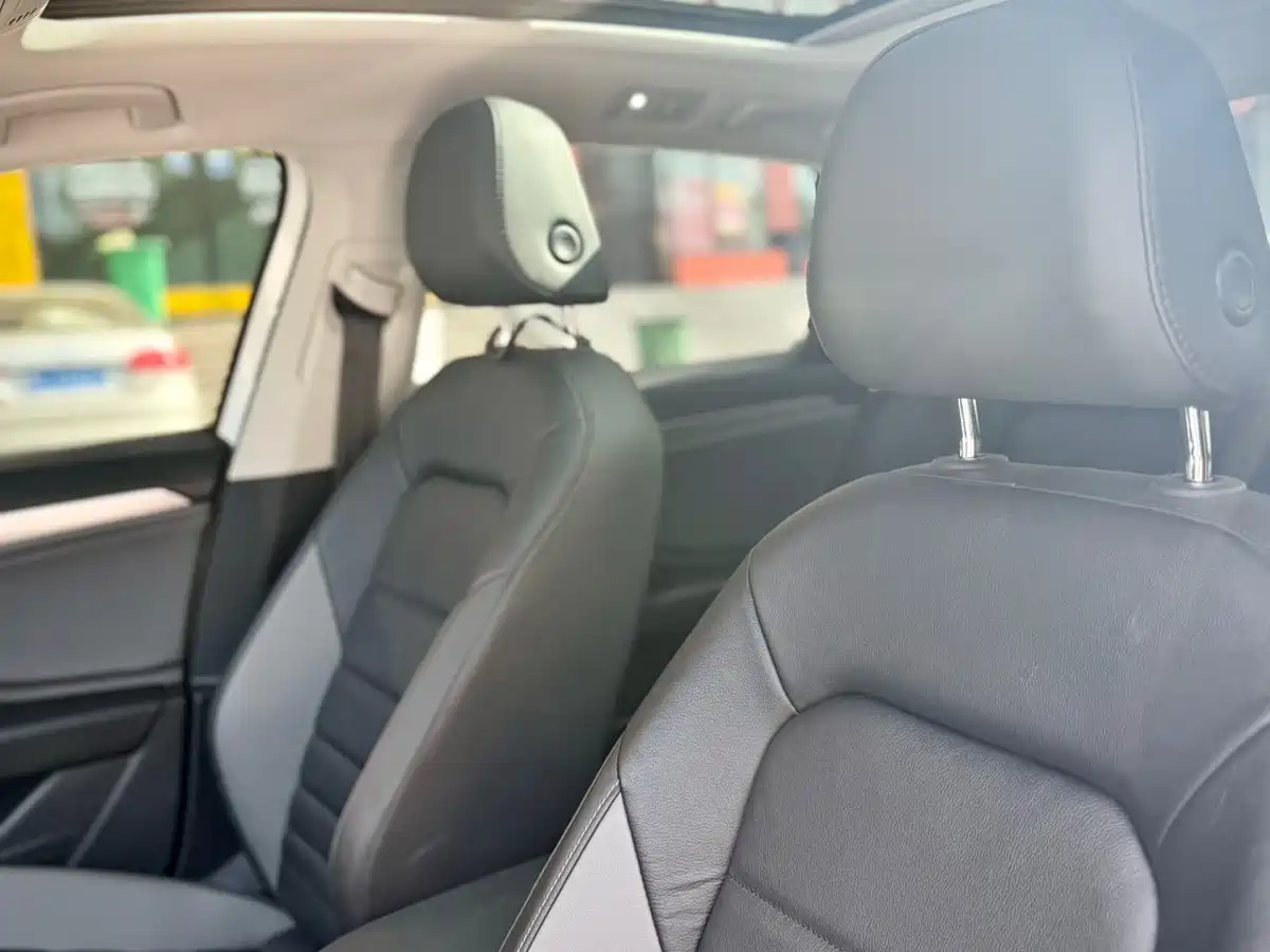 Volkswagen Sagitar 2022 280TSI DSG Surpassing Edition фото 18