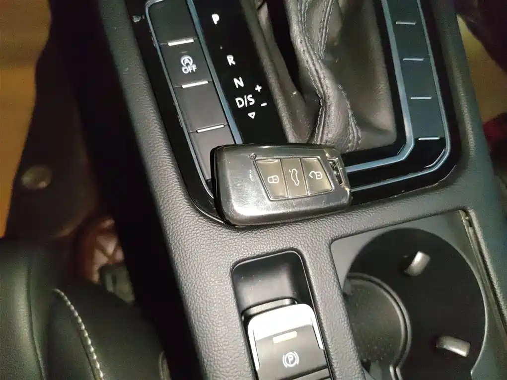 Volkswagen Magotan 2020 280TSI DSG Comfort фото 11