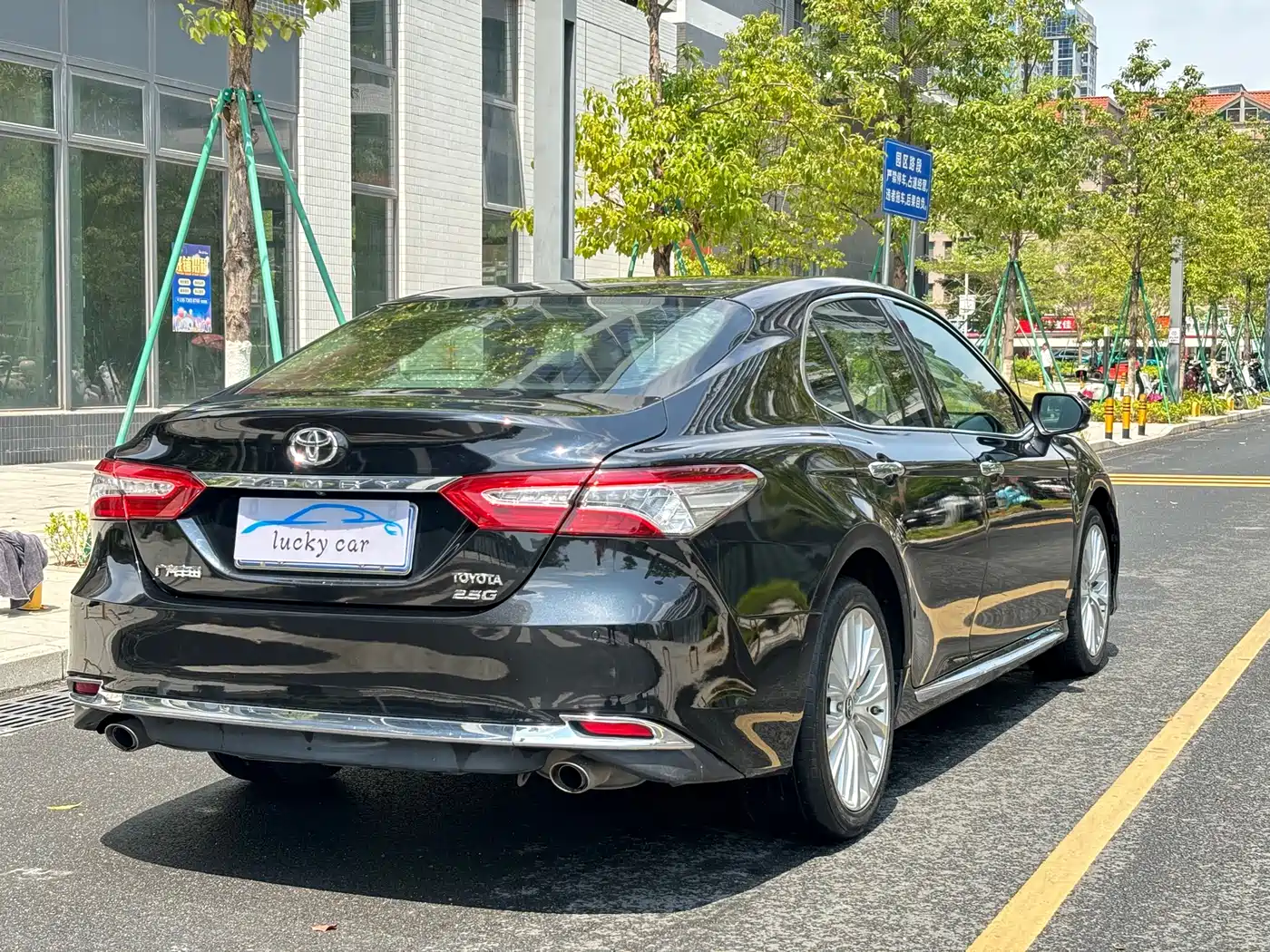 Toyota Camry 2018 2.5G Luxury Edition фото 5