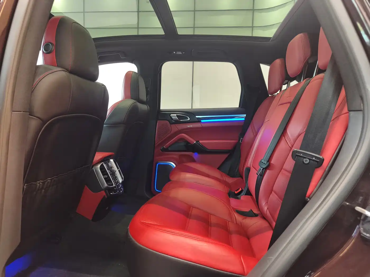Porsche Cayenne 2016 Cayenne Platinum Edition 3.0T фото 6