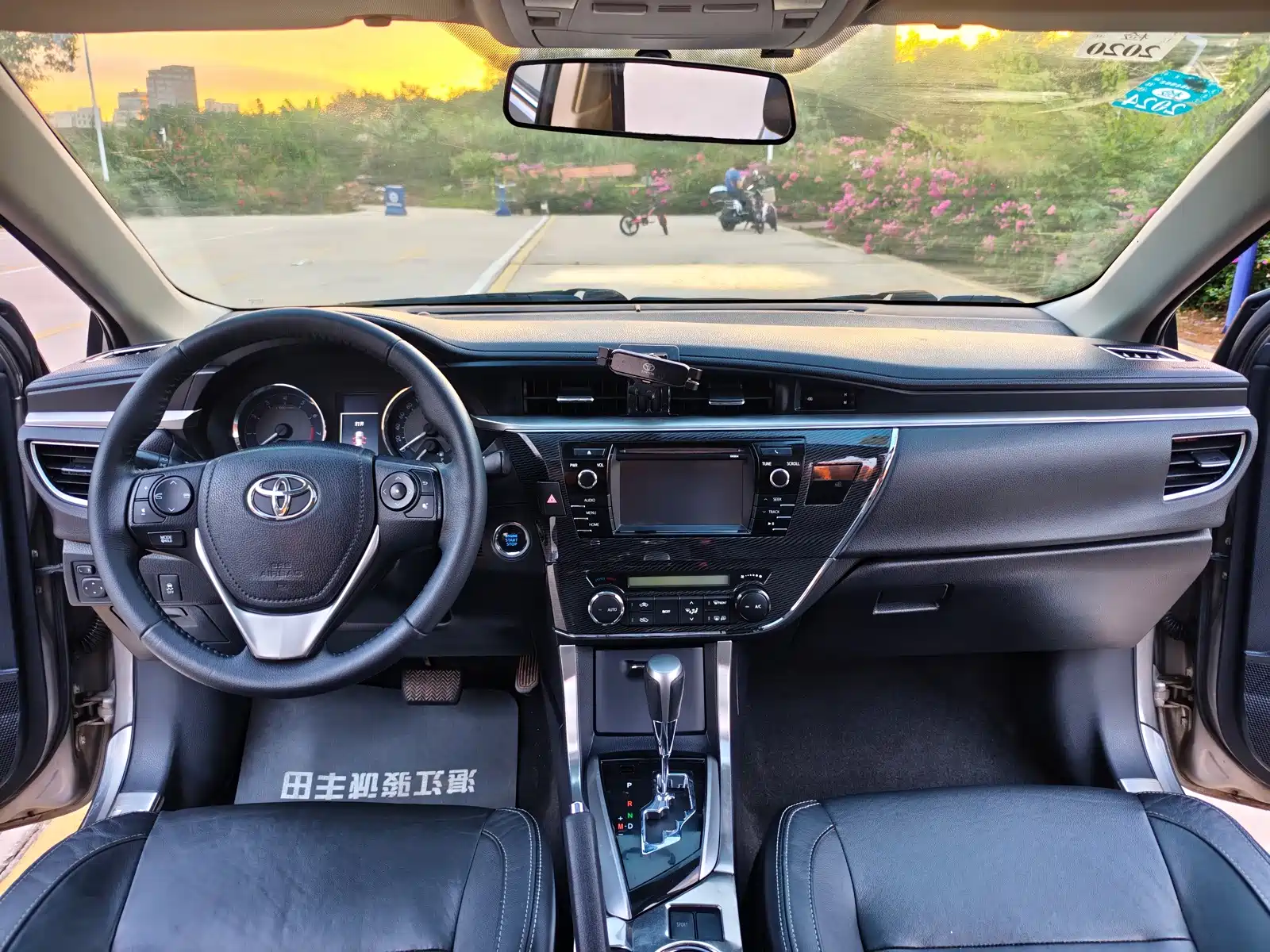 صورة 9 - Toyota Corolla