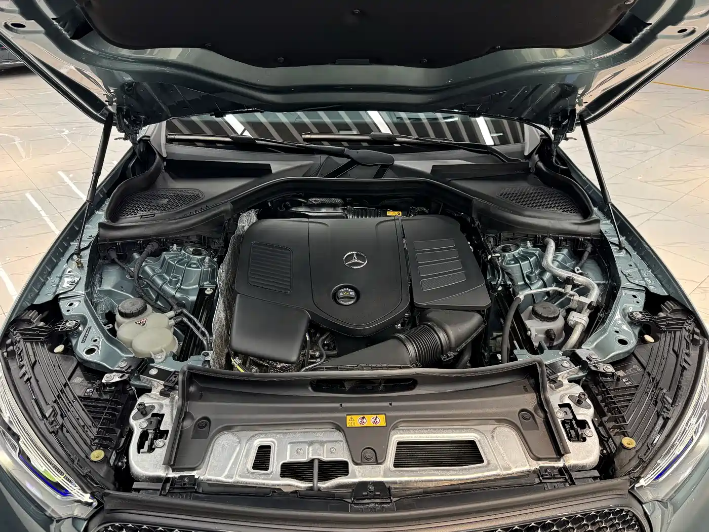 Mercedes-Benz GLC 2025 GLC 300 L 4MATIC Luxury 5-seater фото 8